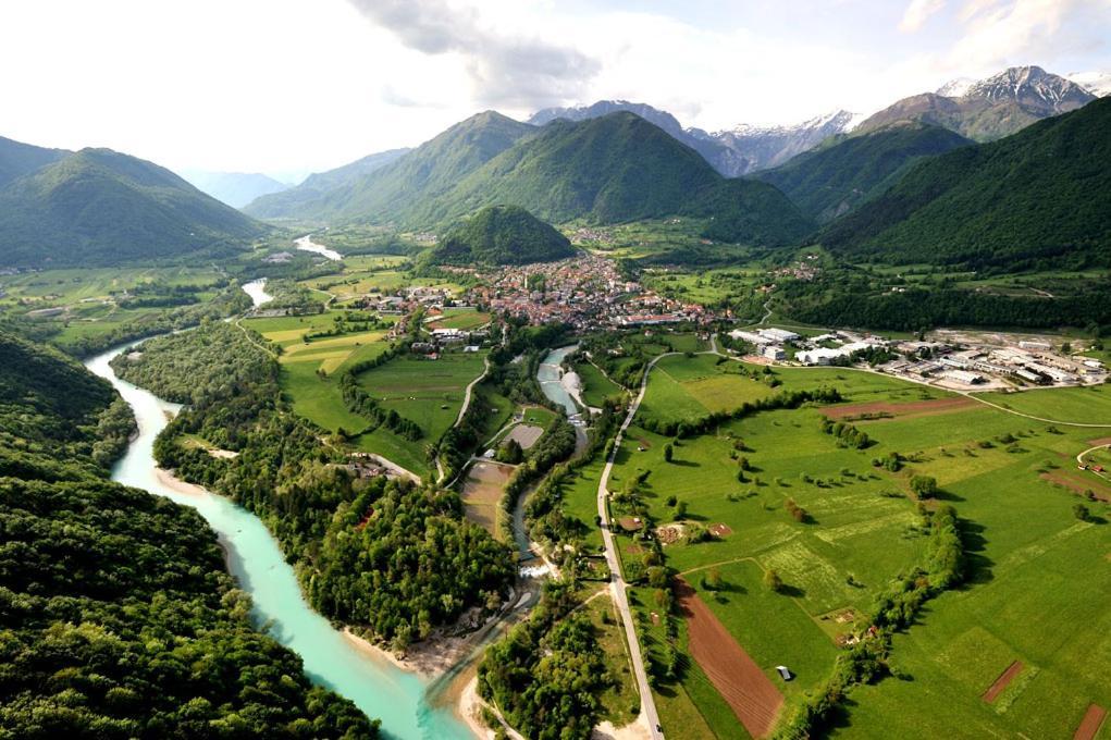 Hotel Dvorec Tolmin Exterior photo